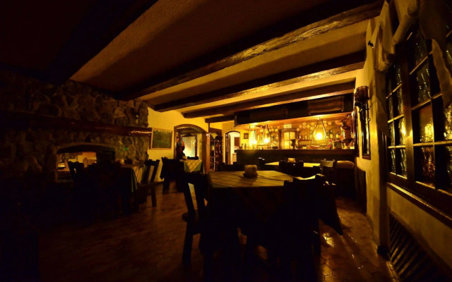 Hostería La Posta Del Cazador