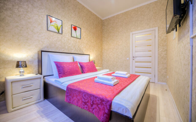 Apartments Five Stars Stylish apartment with European renovation