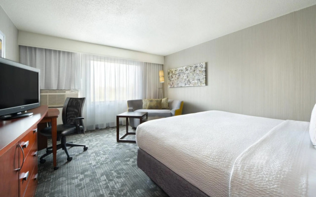 Courtyard by Marriott Mishawaka-University Area
