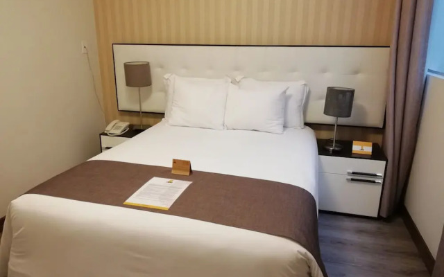 Limaq Hotel