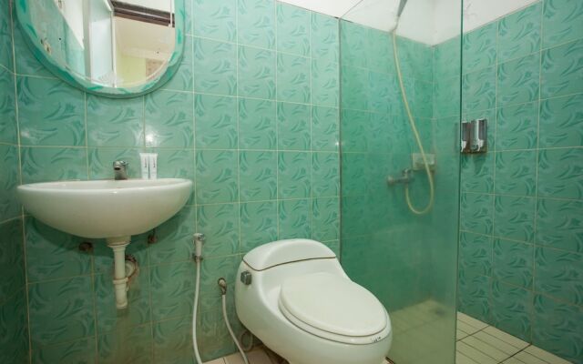 Reddoorz Near Juanda Airport T2