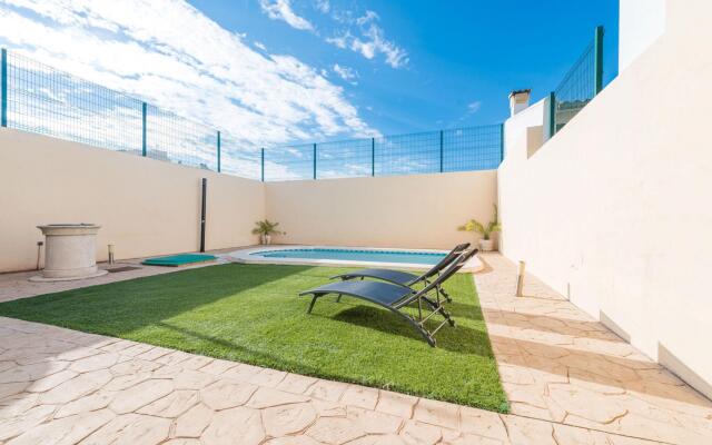 Cas Peix - Adults Only