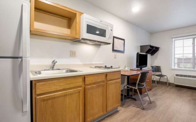 Extended Stay America Select Suites - Indianapolis - West