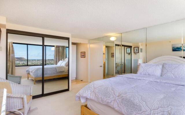 2 Bedroom Penthouse w/Ocean Views