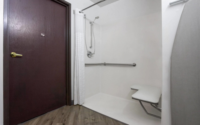 Baymont by Wyndham Piqua