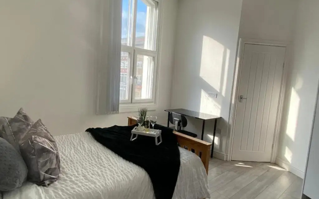 De Luxe Aparthotel