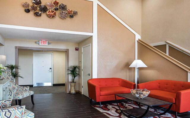 Quality Inn & Suites Heritage Park