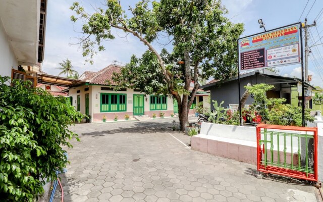 Bahagia Sederhana Home Stay - Hostel