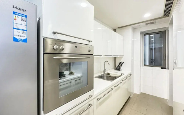 Shanghai West Nanjing RD 3Bed 1Min Metro