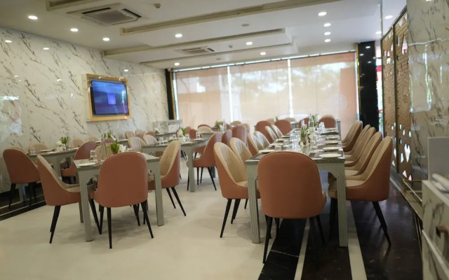 Foxoso Fiori Hotel