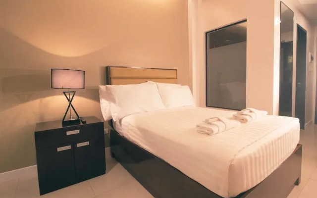 Aura Condotel