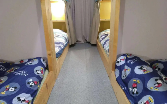 World Inn Muroran Nakamano-Ie! Noboribetsu, Toyako, Sapporo, and Airport Direct Bus Stop