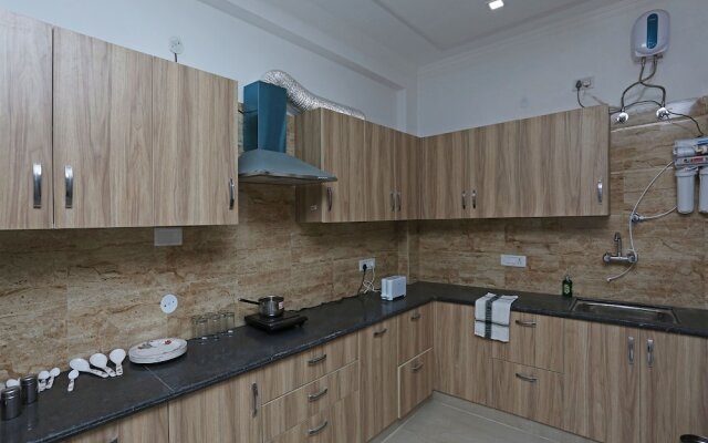 OYO 13502 Home 2BHK Simran Villa DIT
