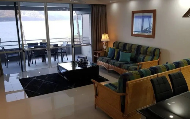Frangipani 103