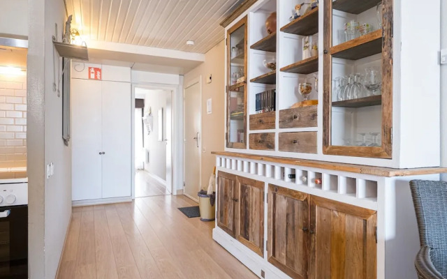 Apartment With Sea-view From Terrace