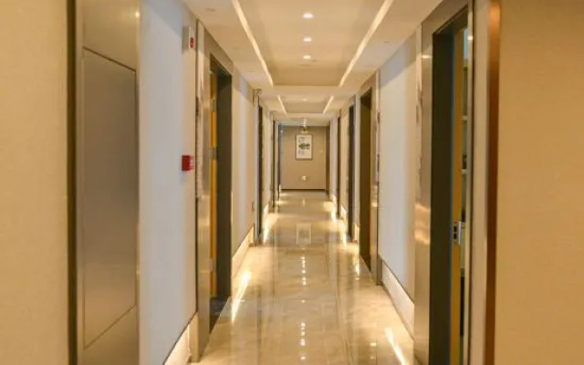 Huachuang Bossron Hotel