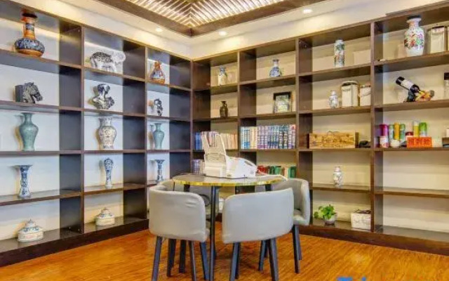 Yihao Hotel