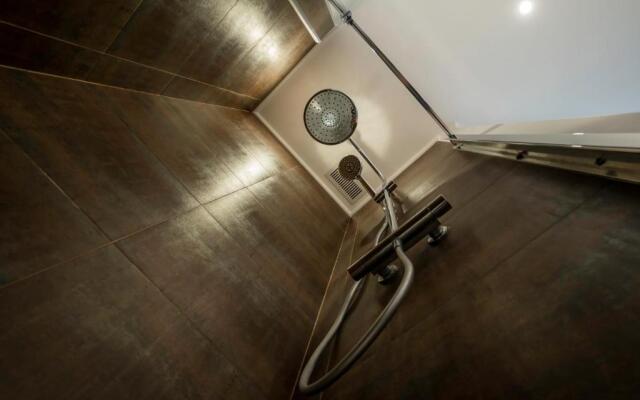 Beautiful Downtown Apartment