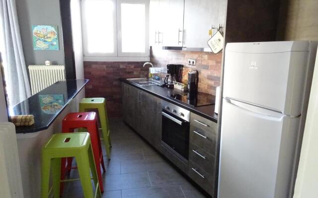 Dp Zografou Appartment