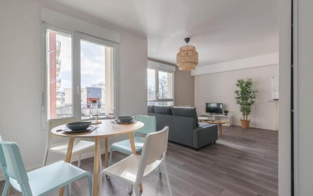 LAURA - Appartement proche gare, arrivée 24 24