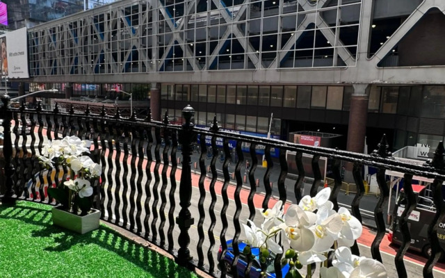 TIME SQUARE 42nd Street Private Room