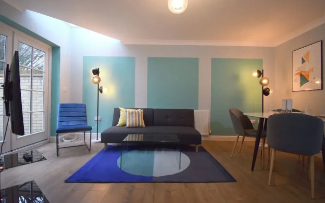 Bridge View Apartment