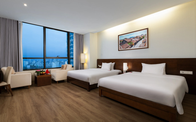 Grand Tourane Hotel