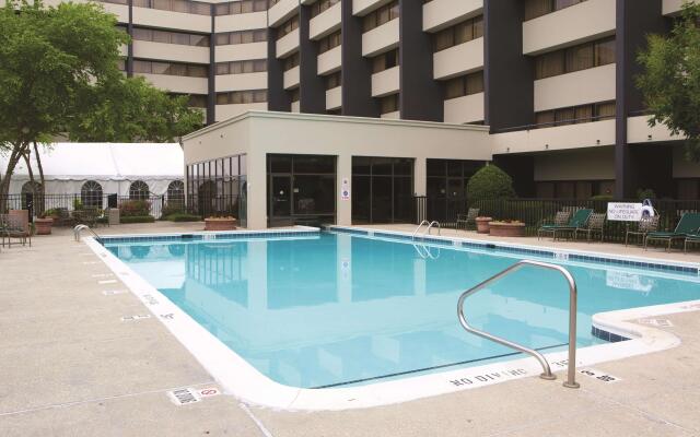 DoubleTree Suites by Hilton Raleigh - Durham
