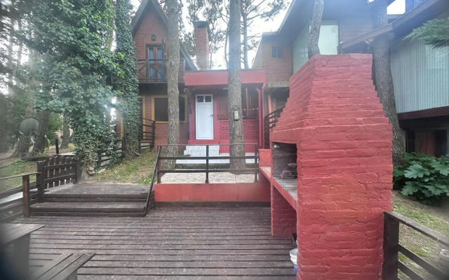 rojo 2 cuadras del mar