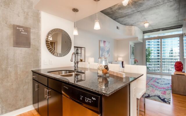 CHIC COLLECTION by NOHOTEL on 6th Street