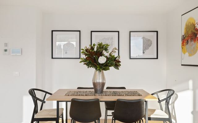 HomeHotel Luxurious Immaculate 3 Bed Apt
