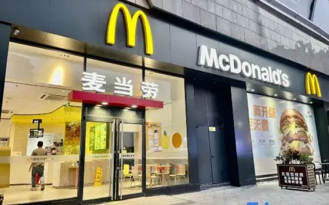 Monsoon Select Apartment (Zhongshan Poly Plaza)