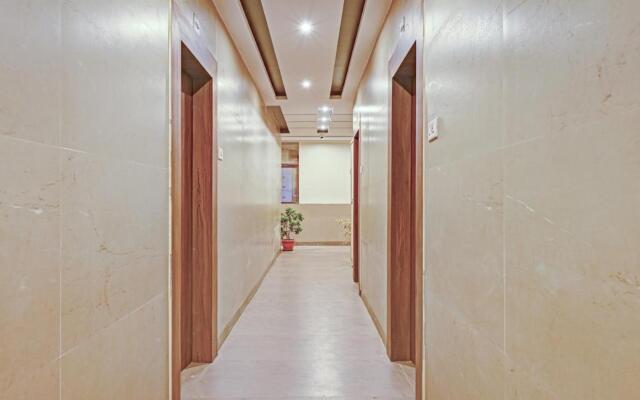 Itsy Hotels Sri Sai Grand Inn