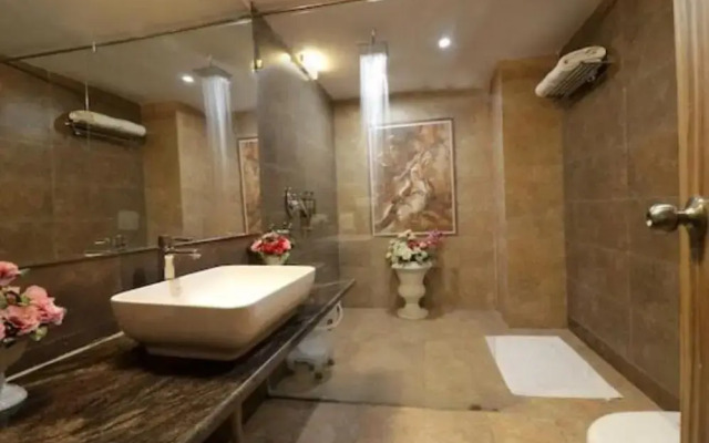Capital O 49540 Royal Park Resorts