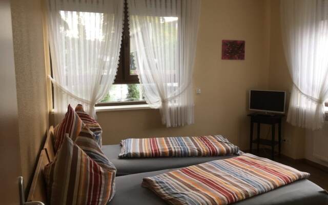 Taunusblick Ferienwohnung und Apartment