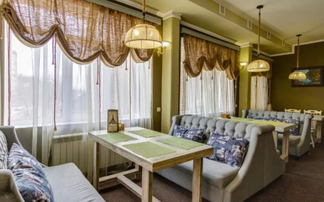 Маленький Париж