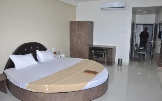 Hotel Shriji Resorts