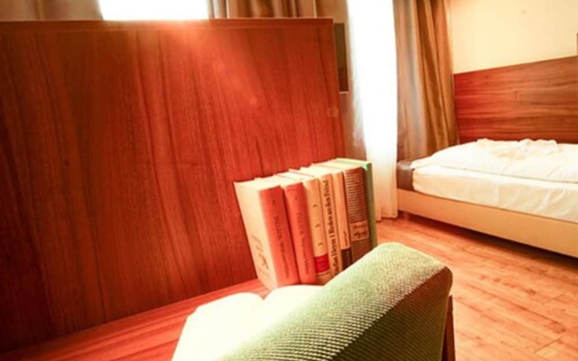 Hotel Bett und Buch