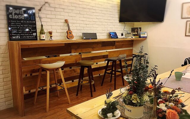 Master Chitow - Hostel