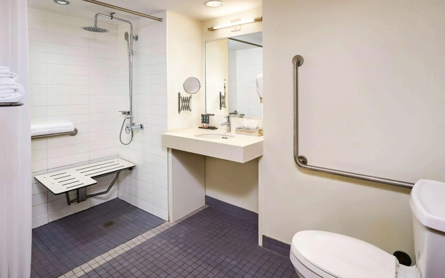 Novotel Toronto Vaughan Centre