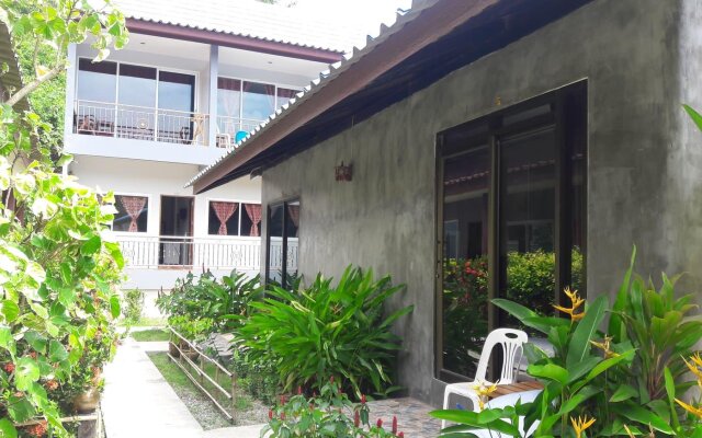 Maehaad Garden Inn
