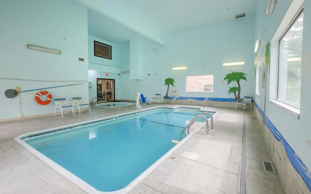 Spark by Hilton St. Robert Fort Leonard Wood