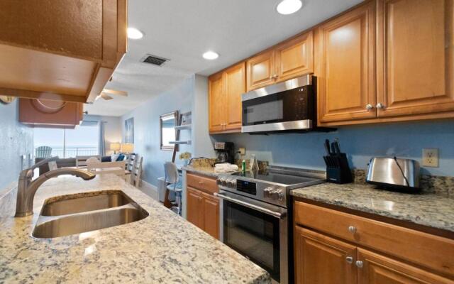 311 Madeira Norte Condo