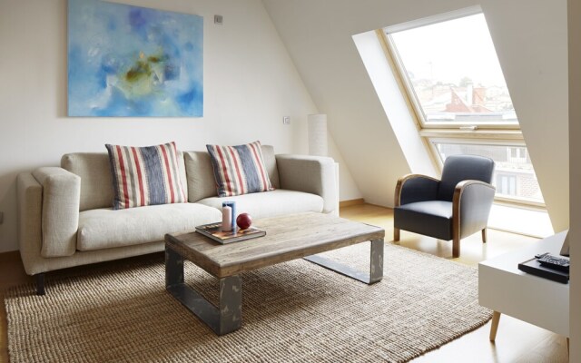 Mirakruz Attic Apartment by FeelFree Rentals