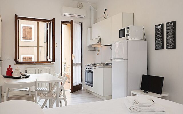 Flats4Rent Pisano 12