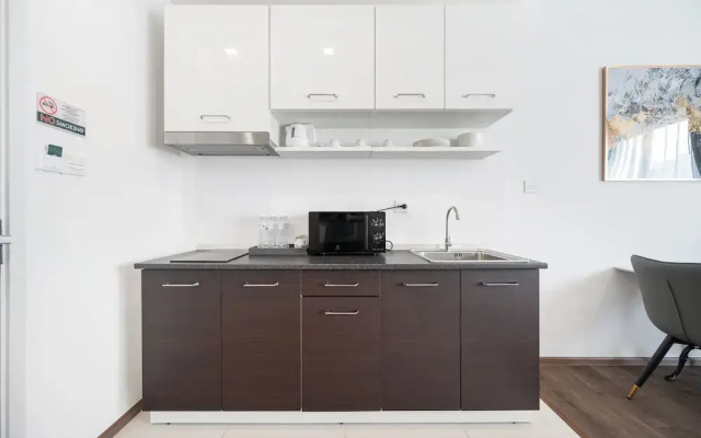 The Rich Residences Sukhumvit Nana