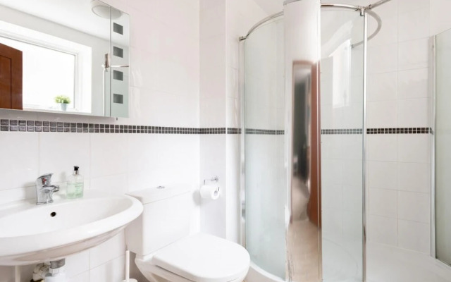 The Southwick Sanctuary - Large & Modern 6bdr with Terrace