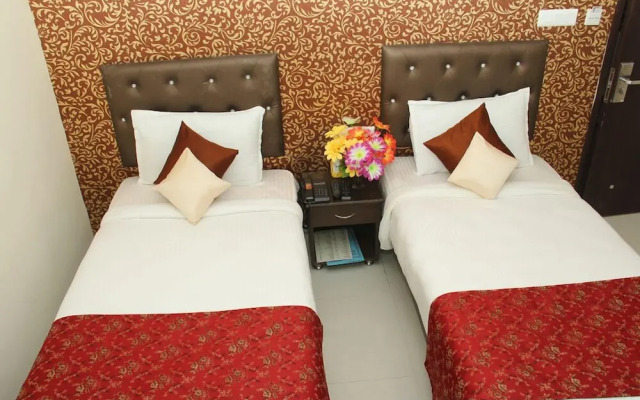 Hotel Lotus Grand