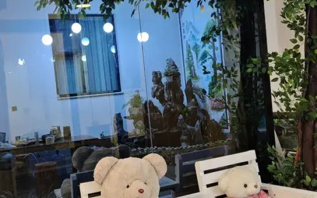Dali Yuexi Yunqi Hotel (Zhou Hospital)