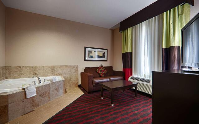 Best Western Plus Cushing Inn & Suites